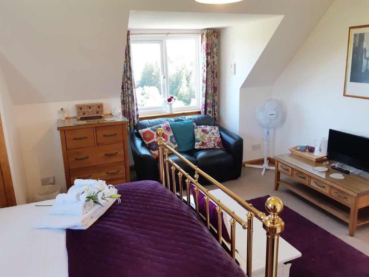 An Cois Na H-Aibhne Apartment Skeabost ภายนอก รูปภาพ